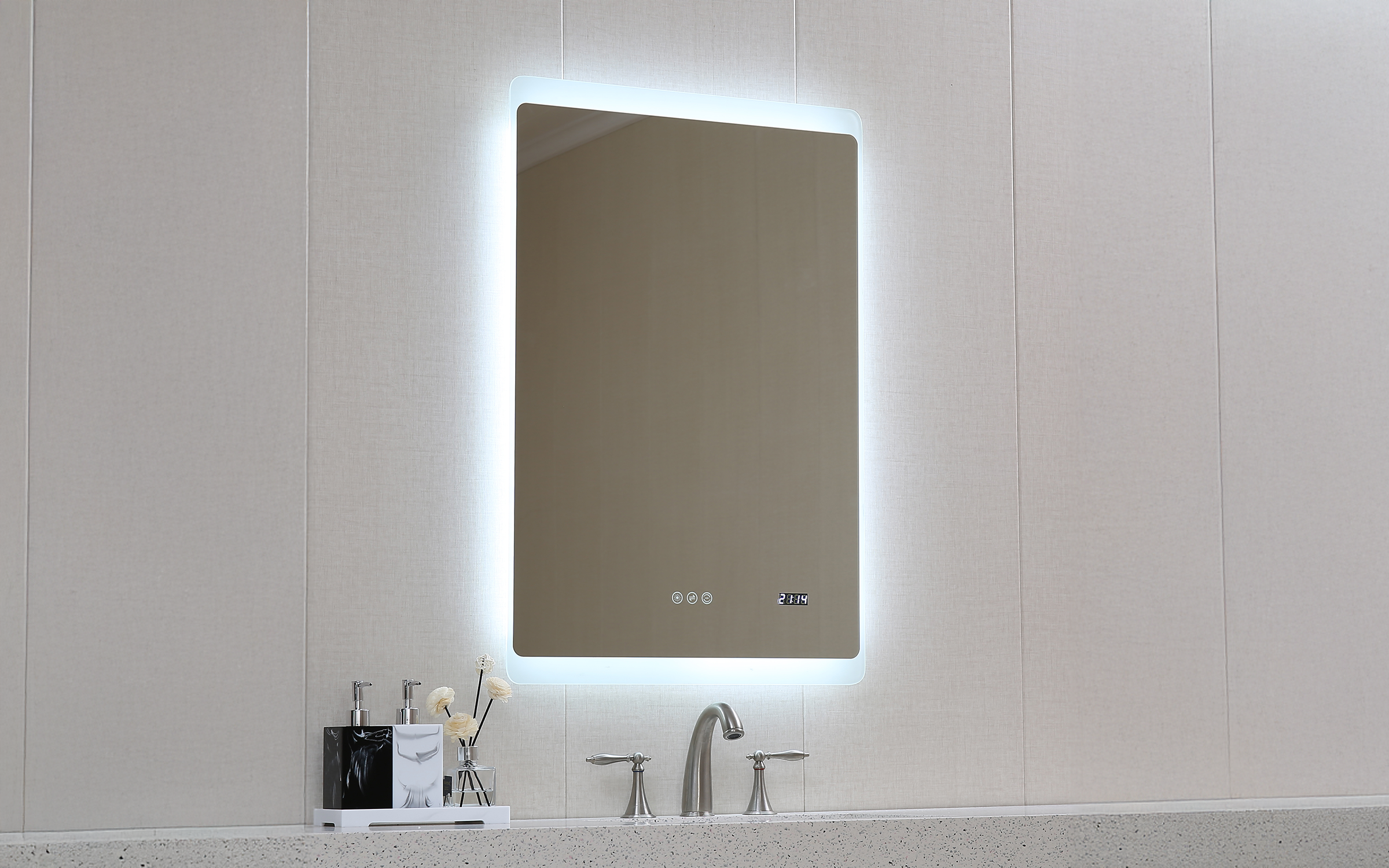 ICL 1811 Огледало за бања со LED осветлување, 60/90 см  1