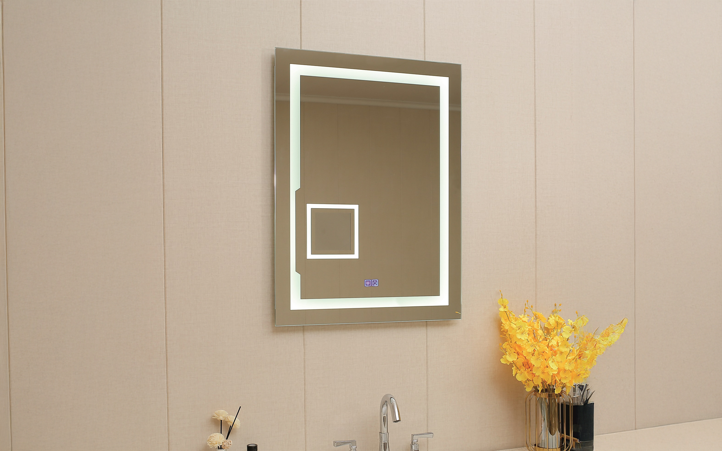 ICL 1899 Огледало за бања со LED осветлување, 60/80 см  1