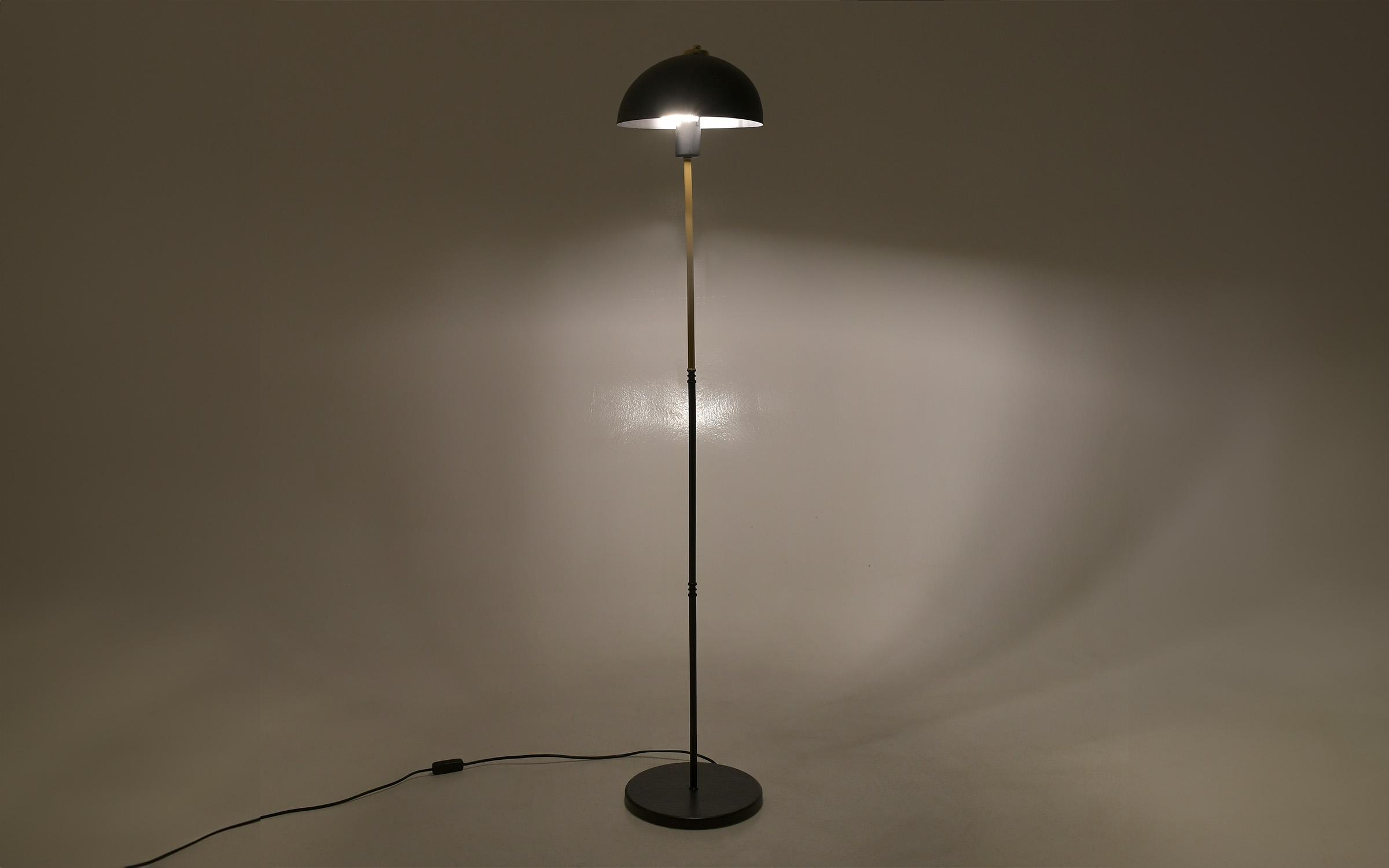 Лампа,   2